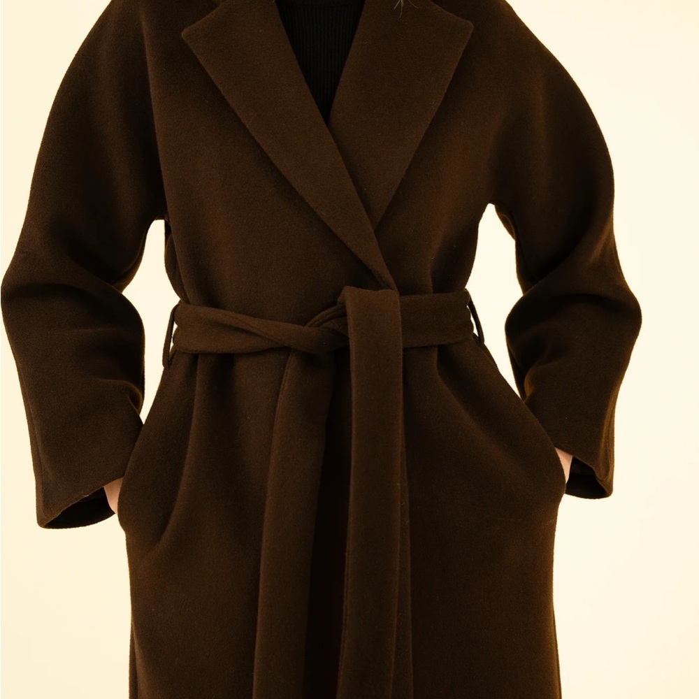 SISTERHOOD Mabe Coat - Picture 5 of 9